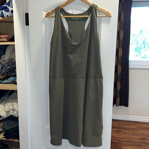 Exercise Dress - Picture 2 of 4
